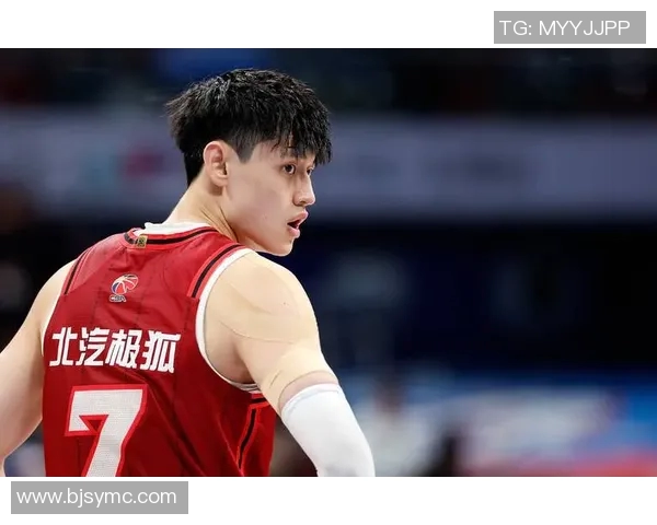 2014年CBA新疆队与北京队激战回顾精彩瞬间与赛季亮点分析 2014年CBA新疆队与北京队激战回顾精彩瞬间与赛季亮点分析