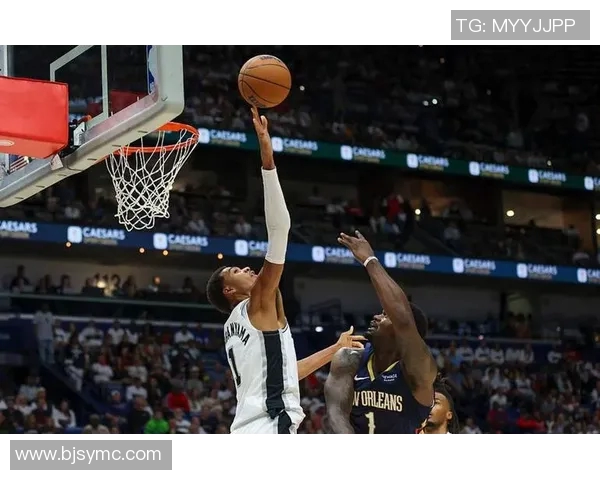 文班亚马场均20分10篮板3盖帽表现出色新秀奖争夺战已无悬念