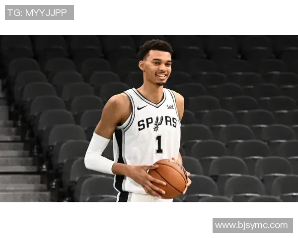 文班亚马新秀赛季表现惊艳场均20分10篮板3盖帽展现统治力