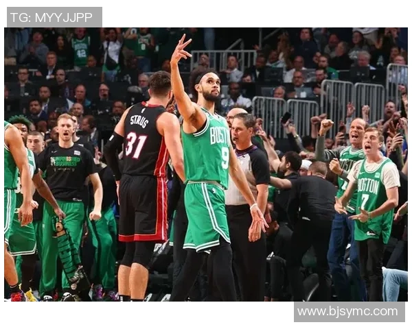 热火与凯尔特人激烈对抗引发场内冲突球员们纷纷上阵捍卫尊严 热火与凯尔特人激烈对抗引发场内冲突球员们纷纷上阵捍卫尊严